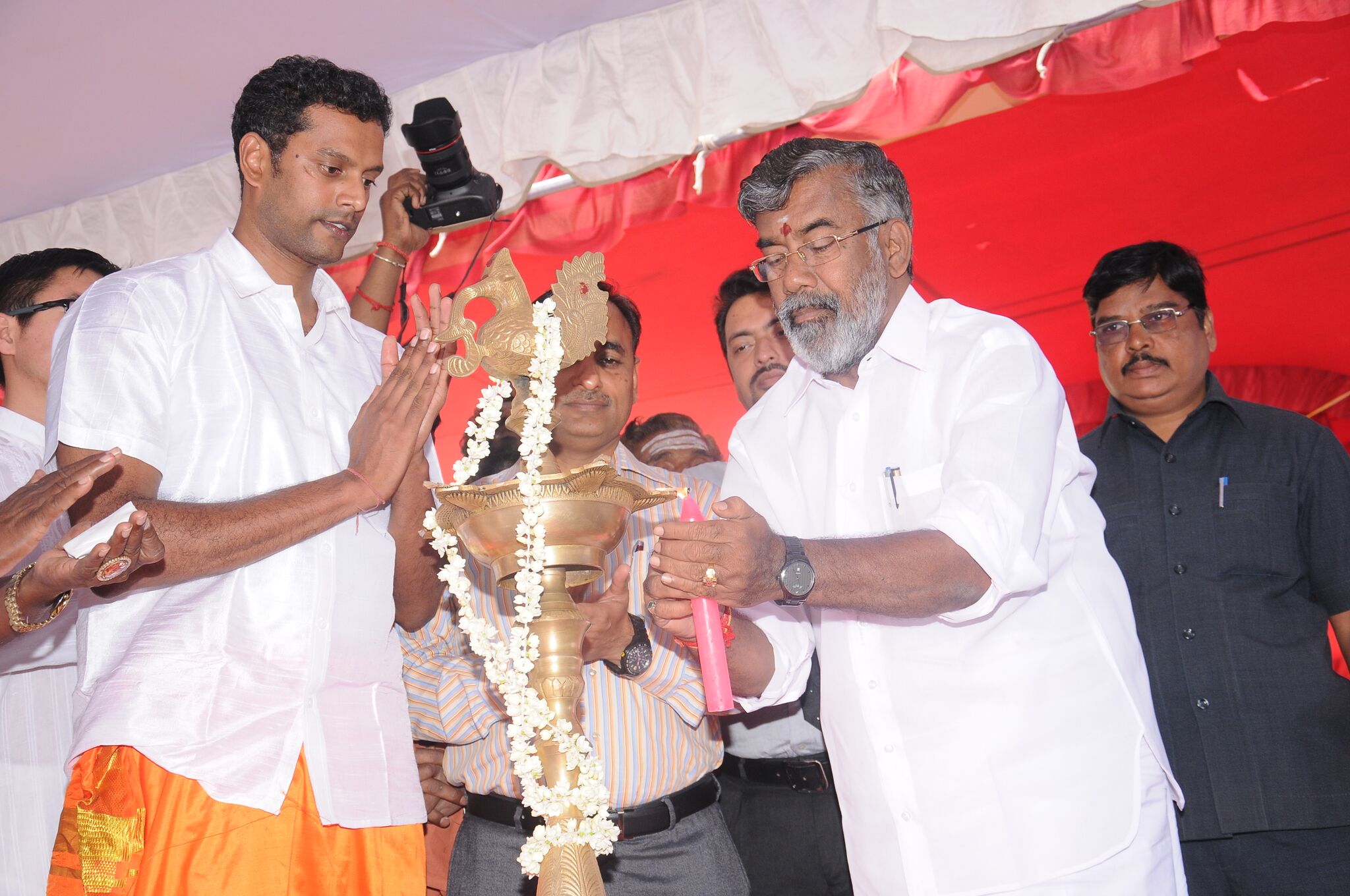 yoga world festival & GUINNESS WORLD RECORD ATTEMPT